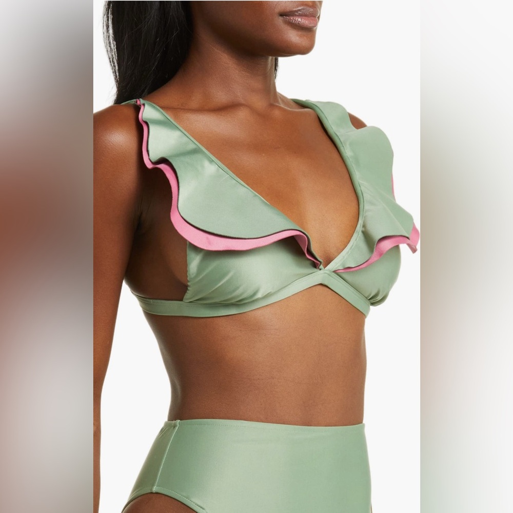 Farm Rio Ruffle Bikini Top, Size Large, $$115 - Picture 5 of 12